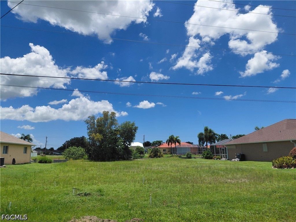 134 Sw 31st Ter, Cape Coral