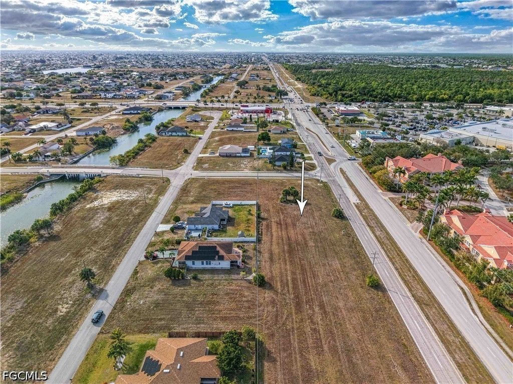 1804 Kismet Pkwy E, Cape Coral