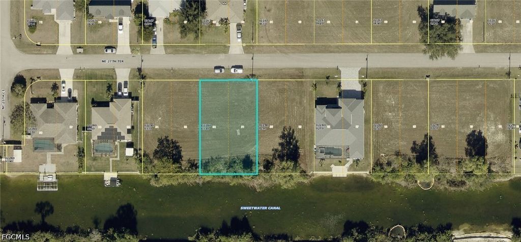 2050 Ne 27th Ter, Cape Coral