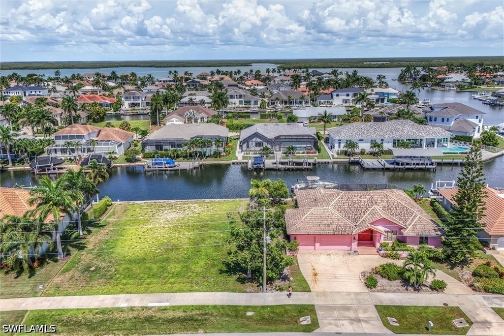 273 N Barfield Dr, Marco Island