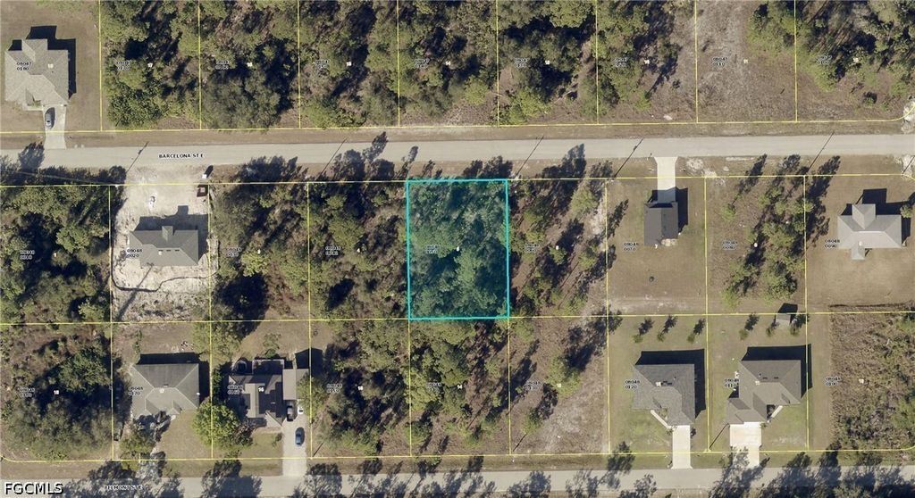 918 Barcelona St E, Lehigh Acres