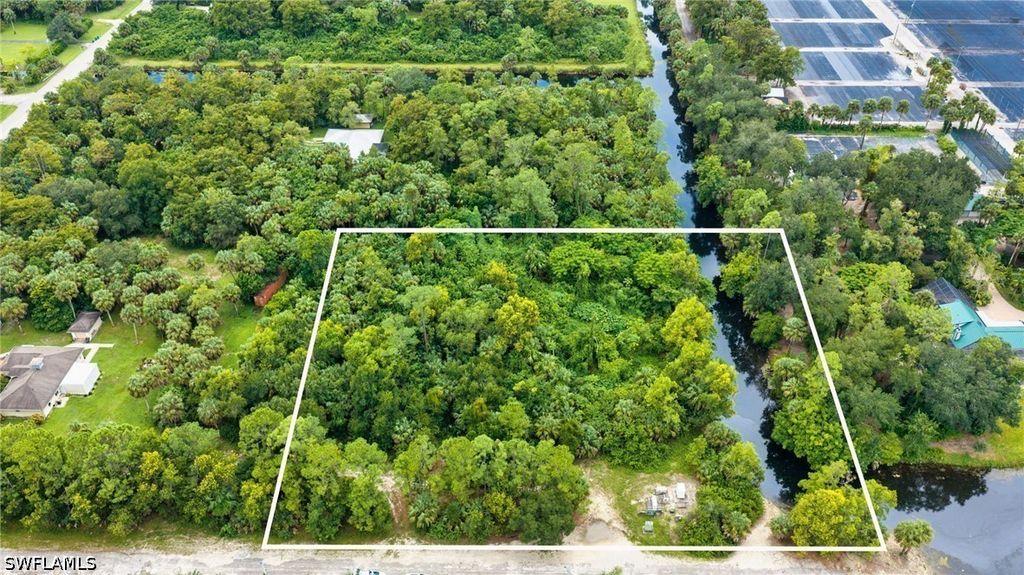 2332 16th Ave Sw, Naples