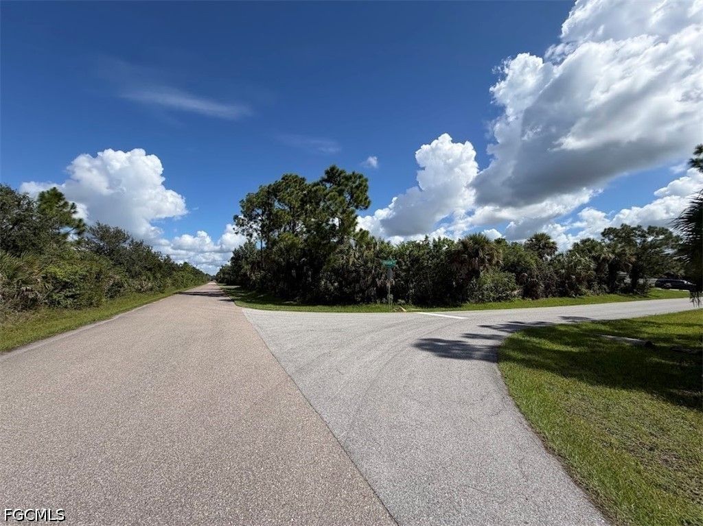1368 Commerce St, Port Charlotte