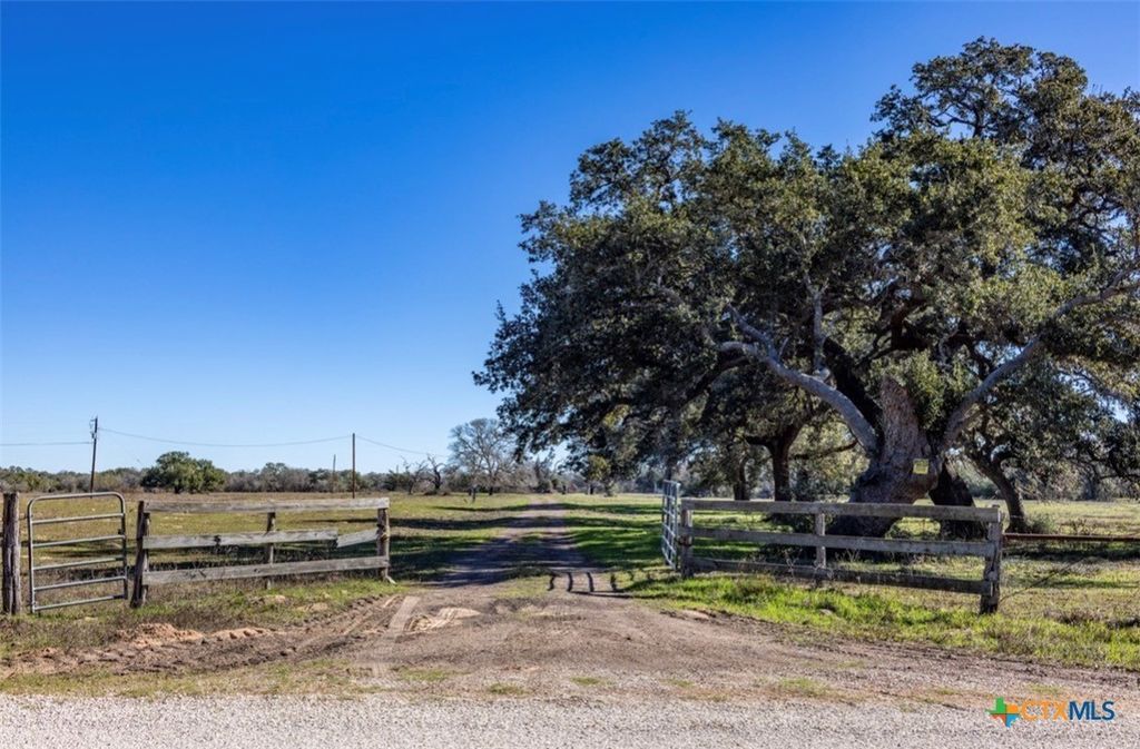 0000 County Road 284, Edna