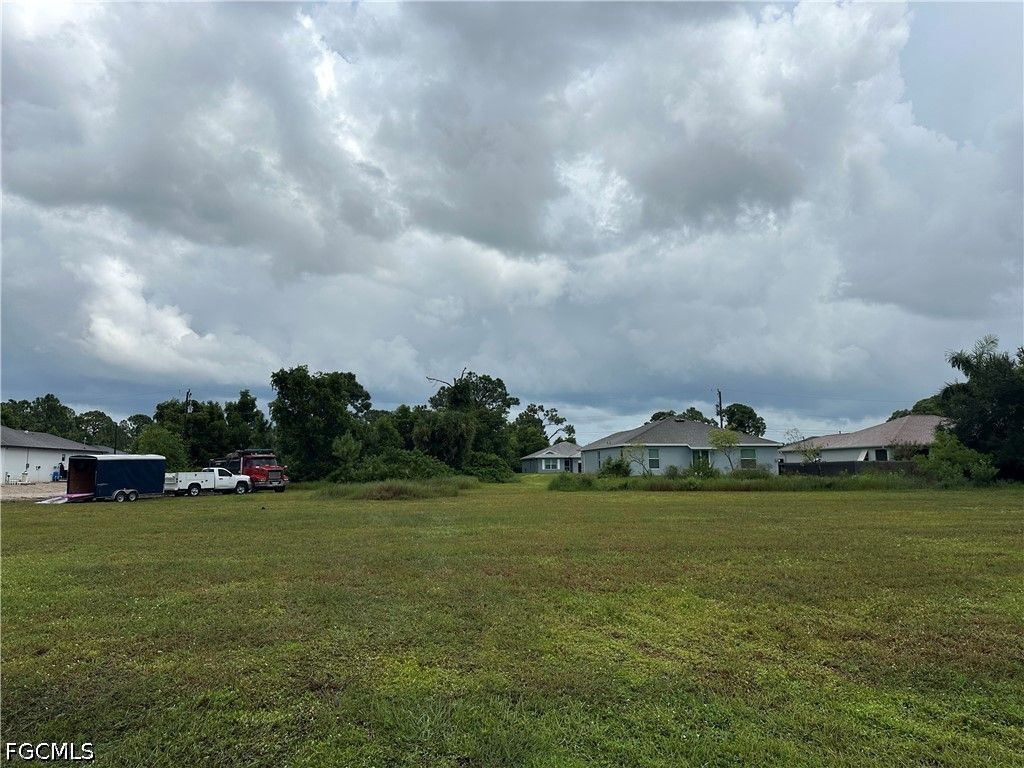 4039 Ne 10th Ave, Cape Coral