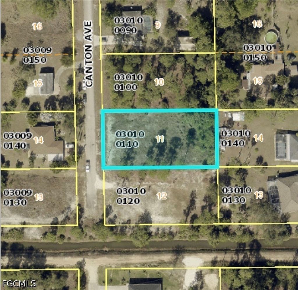402 Canton Ave, LEHIGH ACRES