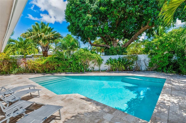 1 of 38 - 2167 Ne 58th St, Fort Lauderdale, FL