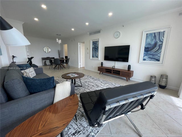 4 of 100 - 2501 S Ocean Dr Ph28 (available Now), Hollywood, FL