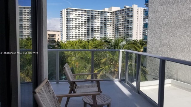 5 of 13 - 4010 S Ocean Dr R301, Hollywood, FL