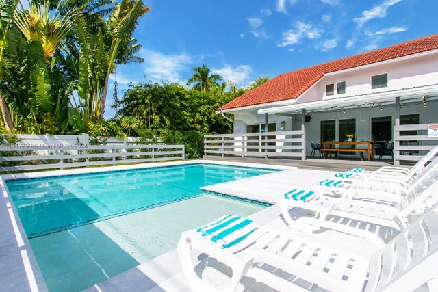 2 of 42 - 1022 Adams St, Hollywood, FL