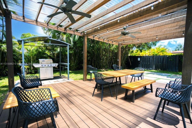 5 of 38 - 1307 Rodman St, Hollywood, FL