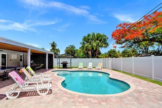 Photo of Listing #A11317844