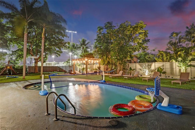 2 of 98 - 1220 Ne 9th Ct, Pompano Beach, FL