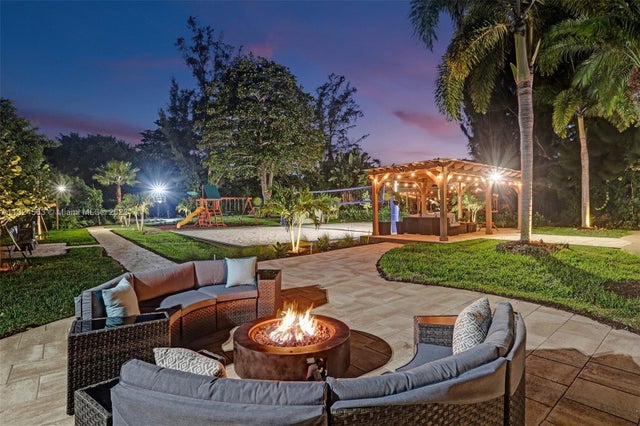 3 of 92 - 5100 Nw 76th Pl, Fort Lauderdale, FL