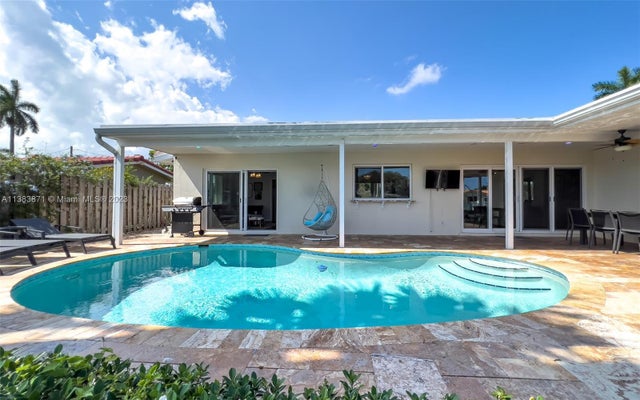 4 of 78 - 1466 Ne 57th Ct, Fort Lauderdale, FL