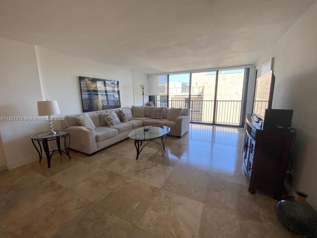 3 of 23 - 2101 S Ocean Dr 501, Hollywood, FL