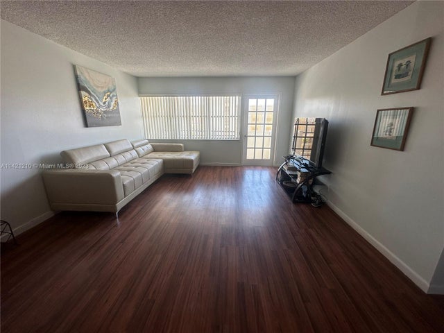 4 of 16 - 401 Golden Isles Dr 603, Hallandale Beach, FL