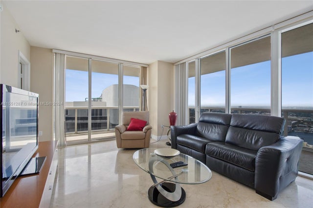 3 of 32 - 1830 S Ocean Dr 4606, Hallandale Beach, FL