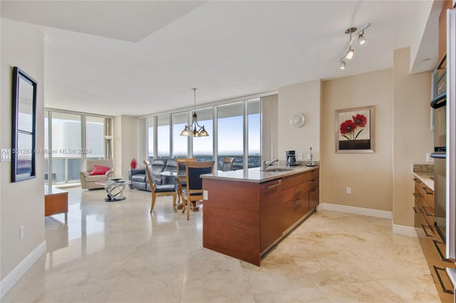 5 of 32 - 1830 S Ocean Dr 4606, Hallandale Beach, FL