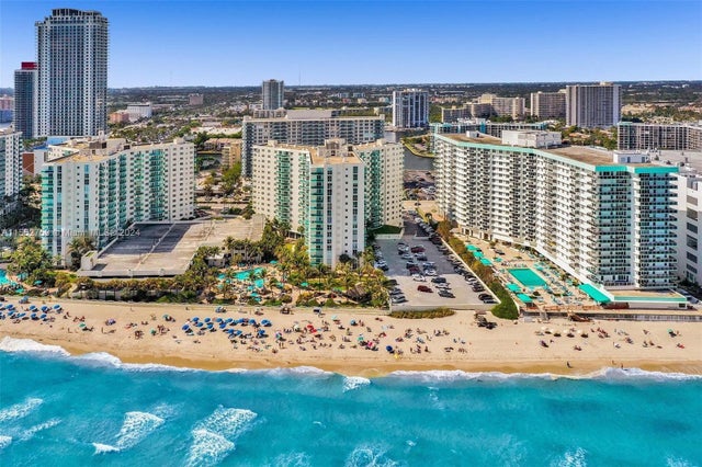 1 of 30 - 3901 S Ocean Dr 1h, Hollywood, FL