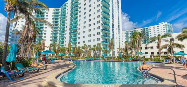 2 of 30 - 3901 S Ocean Dr 1h, Hollywood, FL
