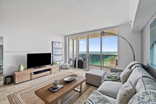 Photo of Listing #A11552482