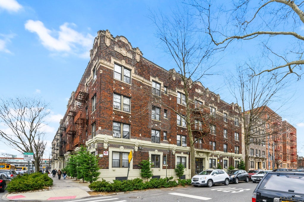 839 19th Street 2d, Ditmas Park NY, 11230 Property Listing: MLS® #RPLU ...