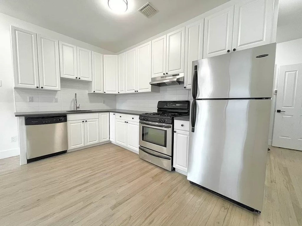 218 Atlantic Avenue 2, Cobble Hill NY, 11201 Property Listing MLS® 