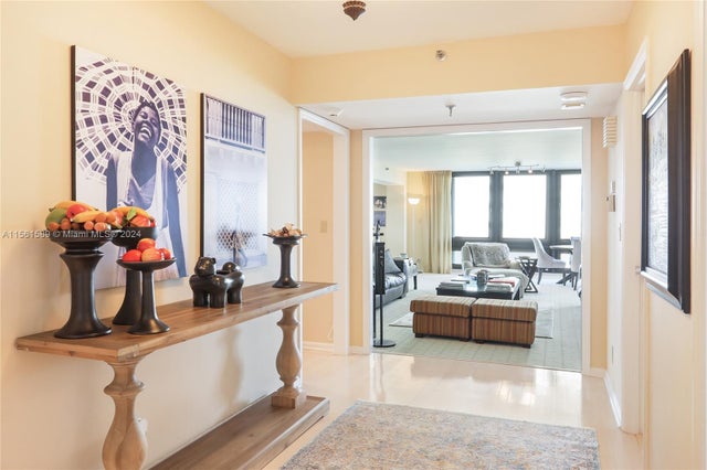 1 of 31 - 5380 N Ocean Dr 5j, Riviera Beach, FL