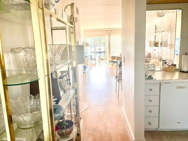 2 of 17 - 465 Paradise Isle Blvd 101, Hallandale Beach, FL