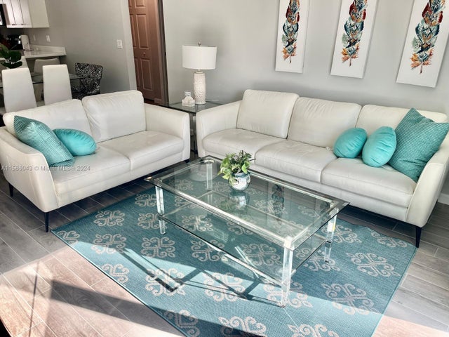 2 of 17 - 5190 Se Jack Ave 5190, Stuart, FL