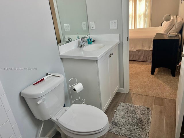 4 of 17 - 5190 Se Jack Ave 5190, Stuart, FL