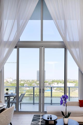 Photo of Listing #A11584967