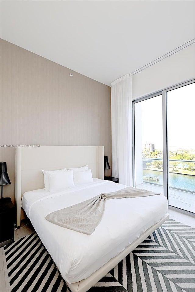 4 of 20 - 4010 S Ocean Dr R504, Hollywood, FL