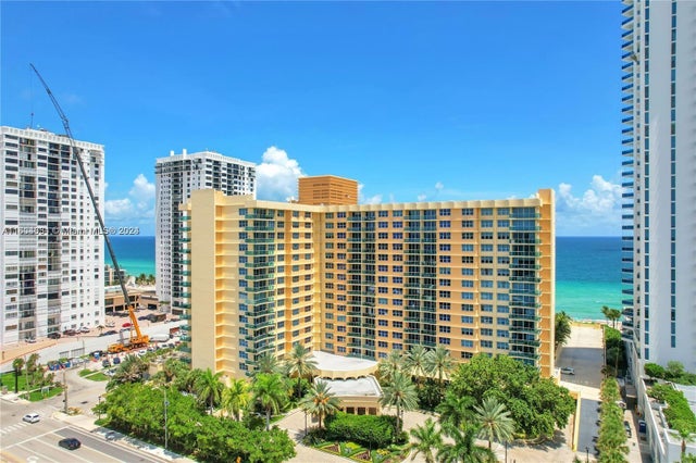 3 of 8 - 2501 S Ocean Drive 1521, Hollywood, FL