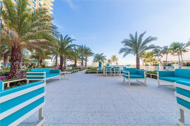 4 of 25 - 2501 S Ocean Dr 303, Hollywood, FL