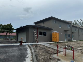 Photo of Listing #A11605198