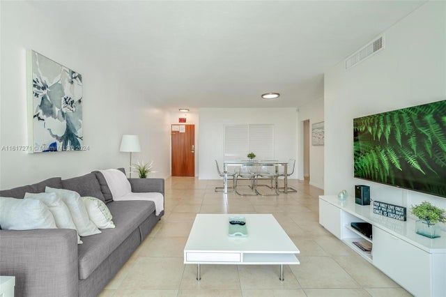 5 of 31 - 3801 S Ocean Dr 9t, Hollywood, FL