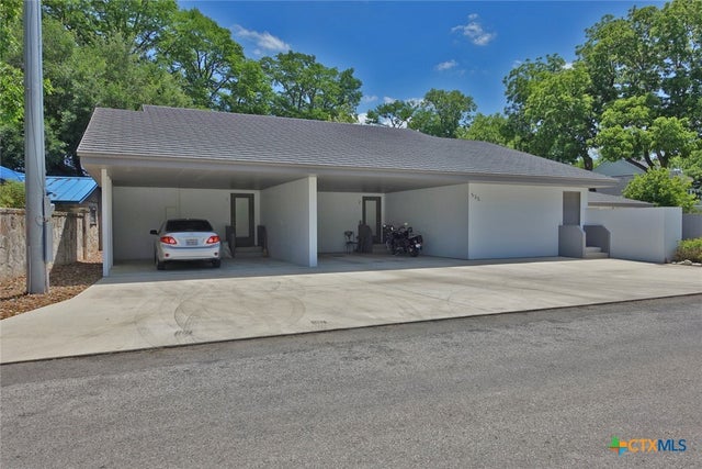 535 Ski Lodge 2, McQueeney