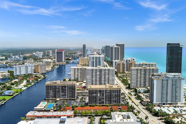 3 of 77 - 2069 S Ocean Dr Th17, Hallandale Beach, FL