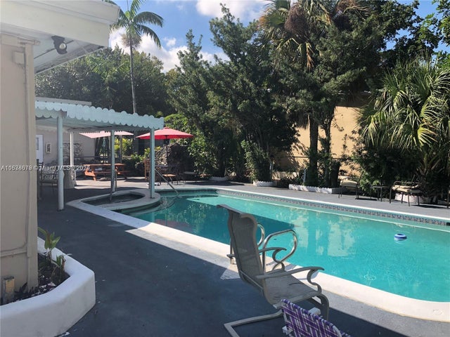 3 of 4 - 2019 Fletcher St 2, Hollywood, FL