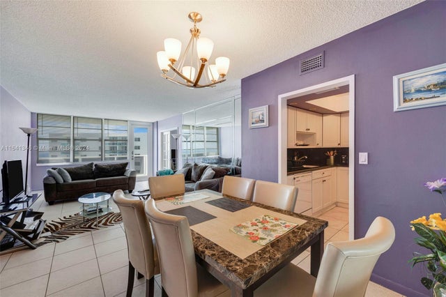 5 of 18 - 3725 S Ocean Dr 1516, Hollywood, FL