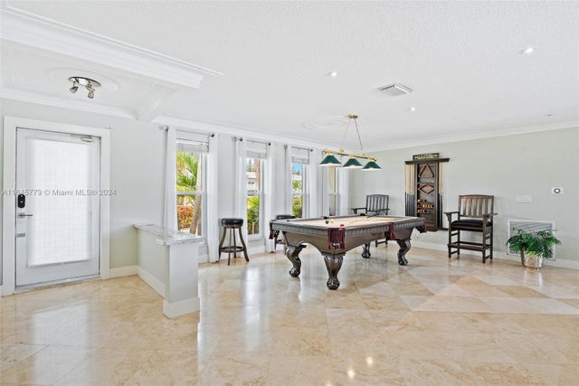 4 of 32 - 649 Layne Blvd, Hallandale Beach, FL