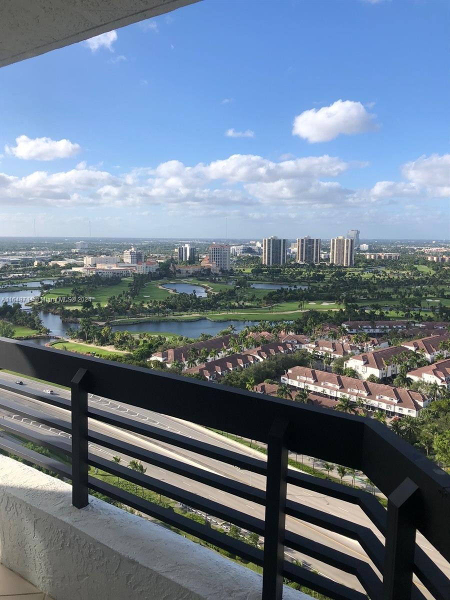 3500 Mystic Pointe Dr 3004, Aventura