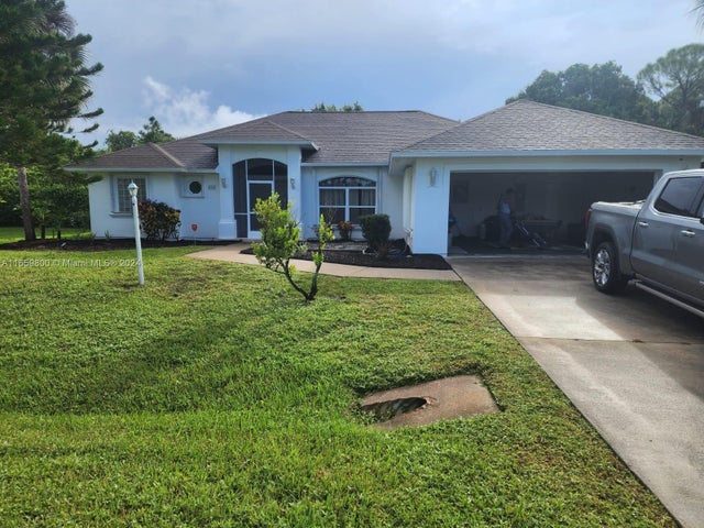 1 of 20 - 4860 47th Ct, Vero Beach, FL