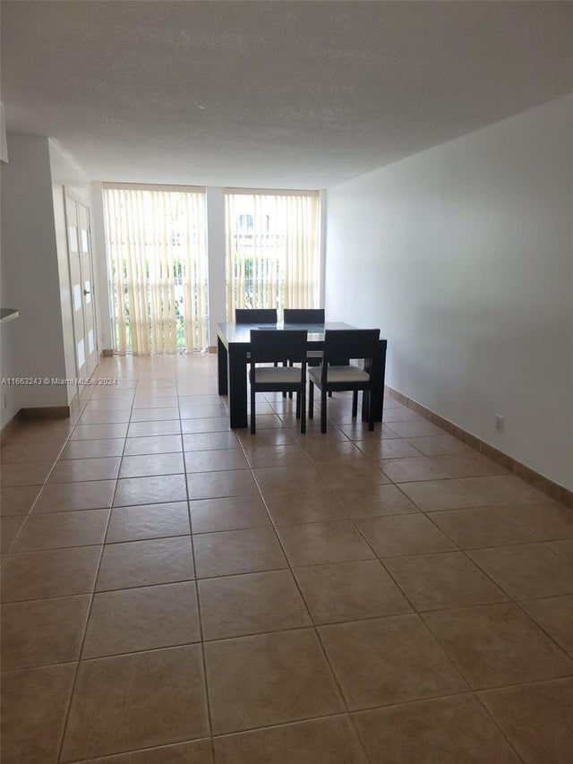 2 of 20 - 2001 Atlantic Shores Blvd 108, Hallandale Beach, FL
