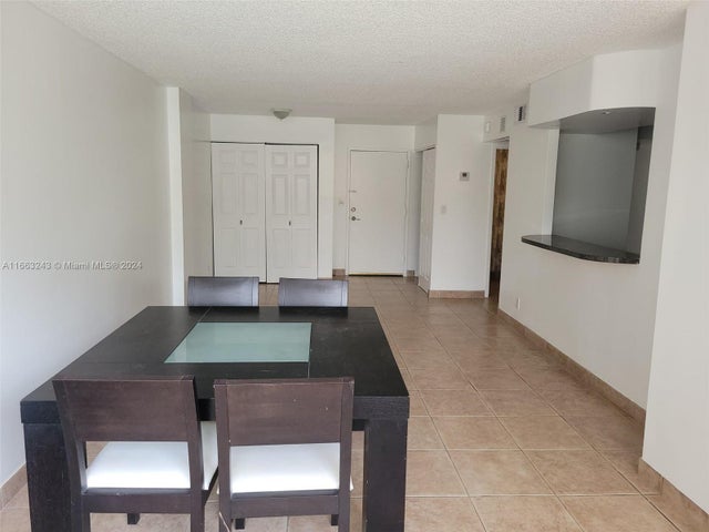 3 of 20 - 2001 Atlantic Shores Blvd 108, Hallandale Beach, FL