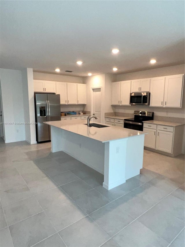 3 of 14 - 725 Worlington Ln, Fort Pierce, FL