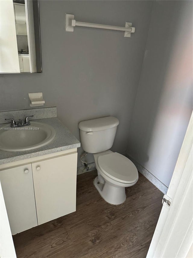 1 of 7 - N/A, Fort Lauderdale, FL