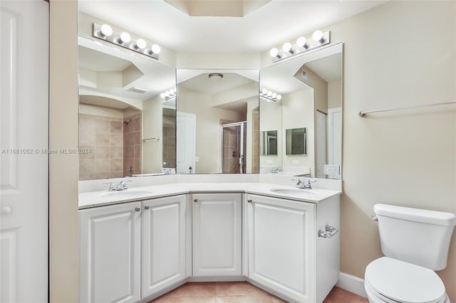 4 of 24 - 4 Renaissance Way 303, Boynton Beach, FL